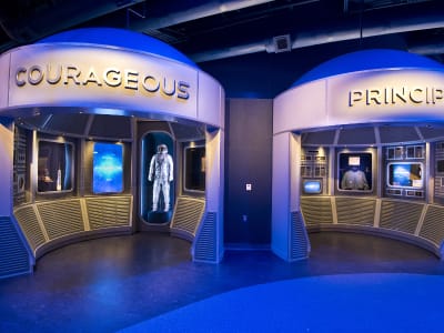 Heroes and legends attraction