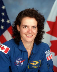 Fotografía de Julie Payette