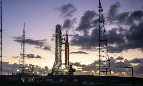 NASA’s Space Launch System (SLS) rocket and Orion spacecraft, standing atop the mobile launcher, arrive at Launch Pad 39B at the agency’s Kennedy Space Center in Florida on Nov. 4, 2022, ahead of the uncrewed Artemis I launch.
