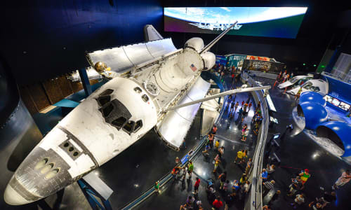 肯尼迪航天中心亚特兰蒂斯号航天飞机俯瞰图