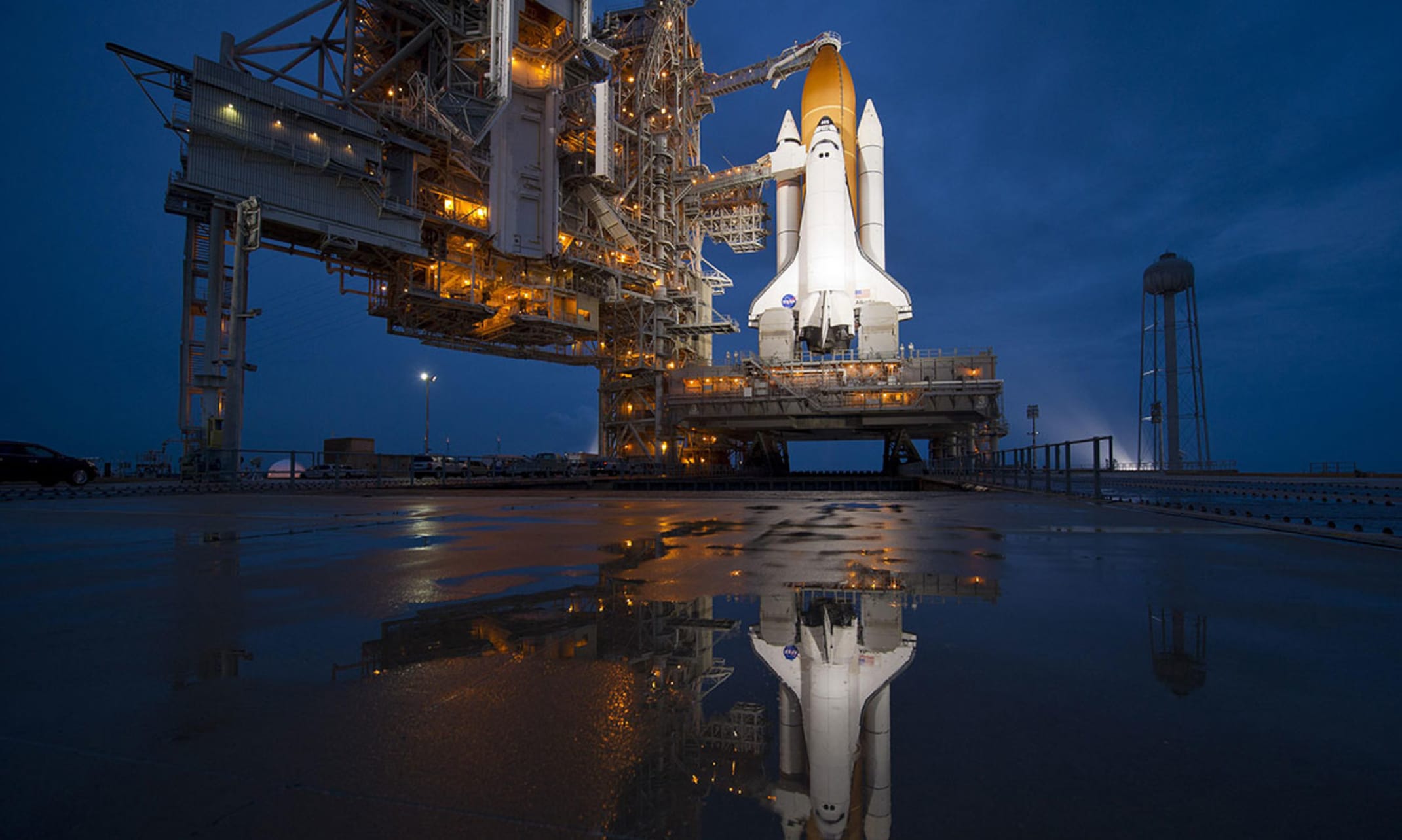 Space shuttle Atlantis on Launch Pad
