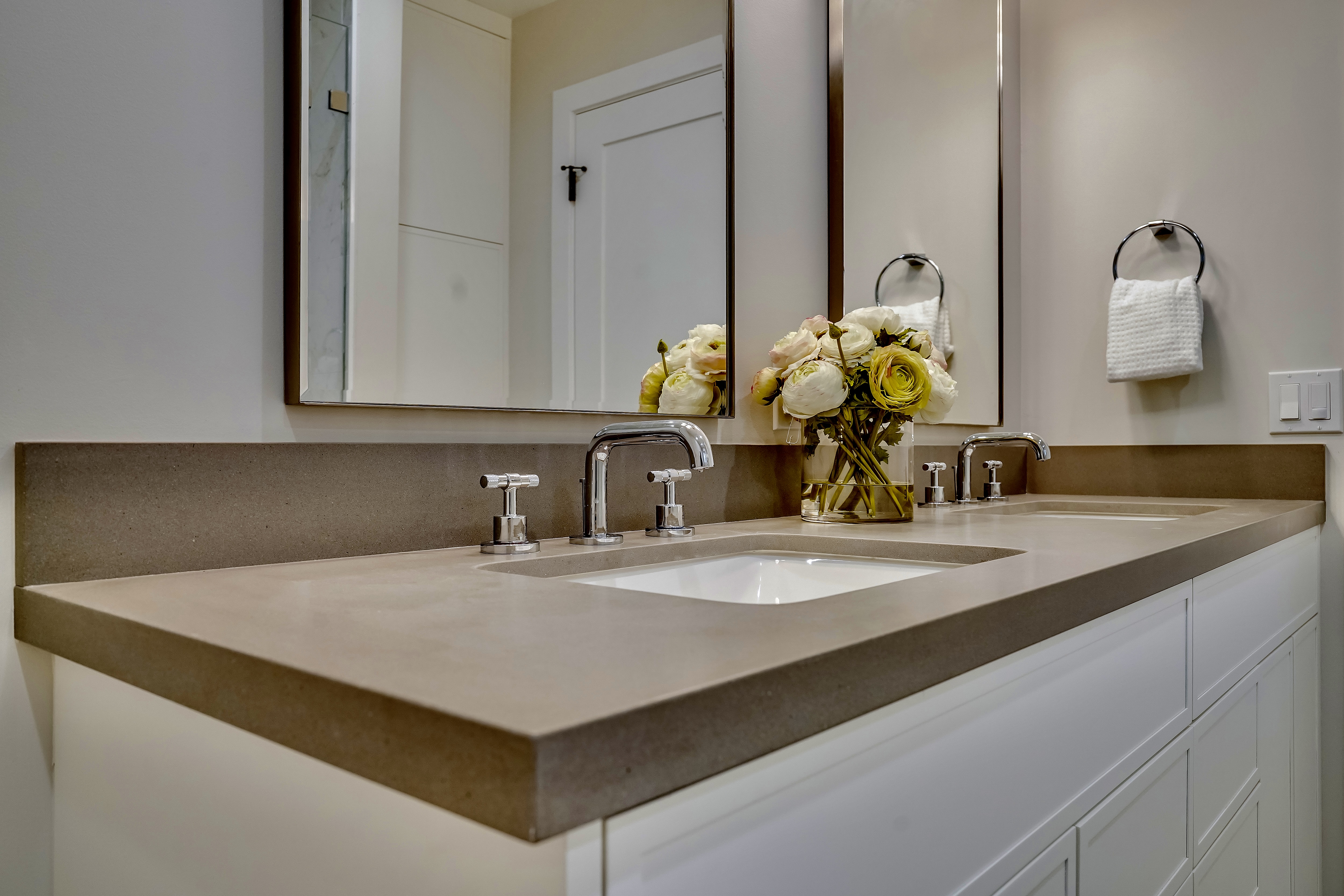 Hero slideshow picture