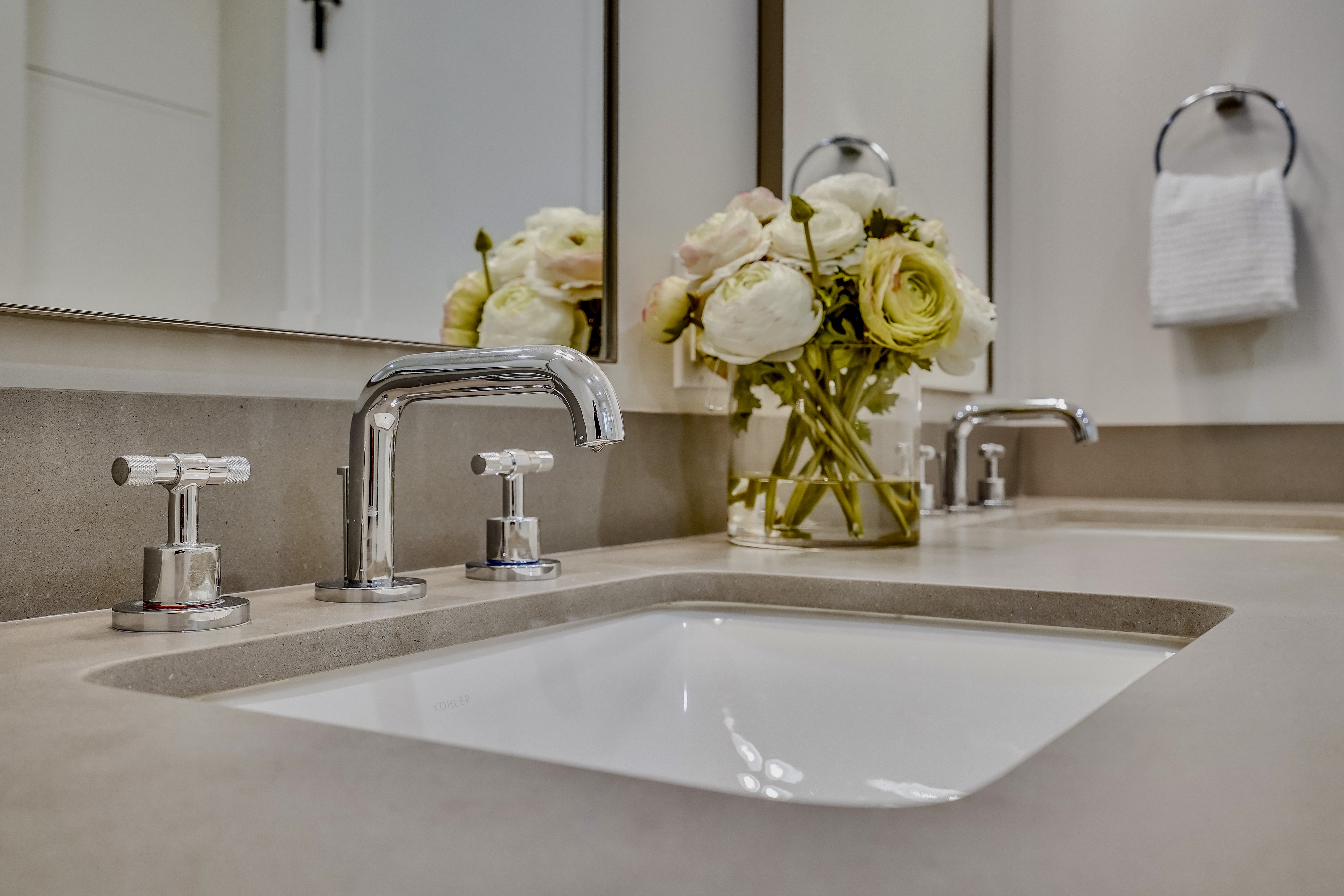 Hero slideshow picture