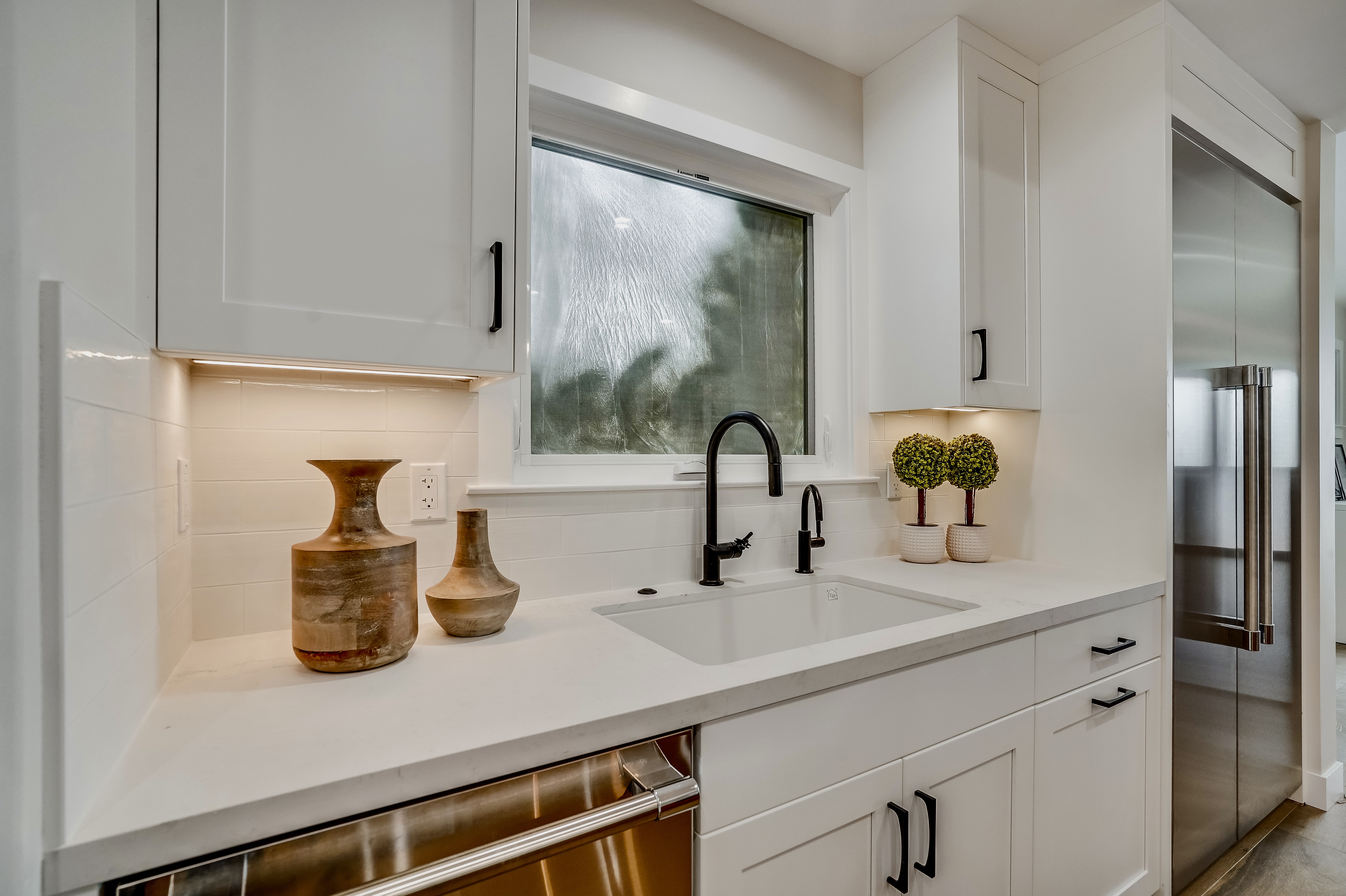 Hero slideshow picture