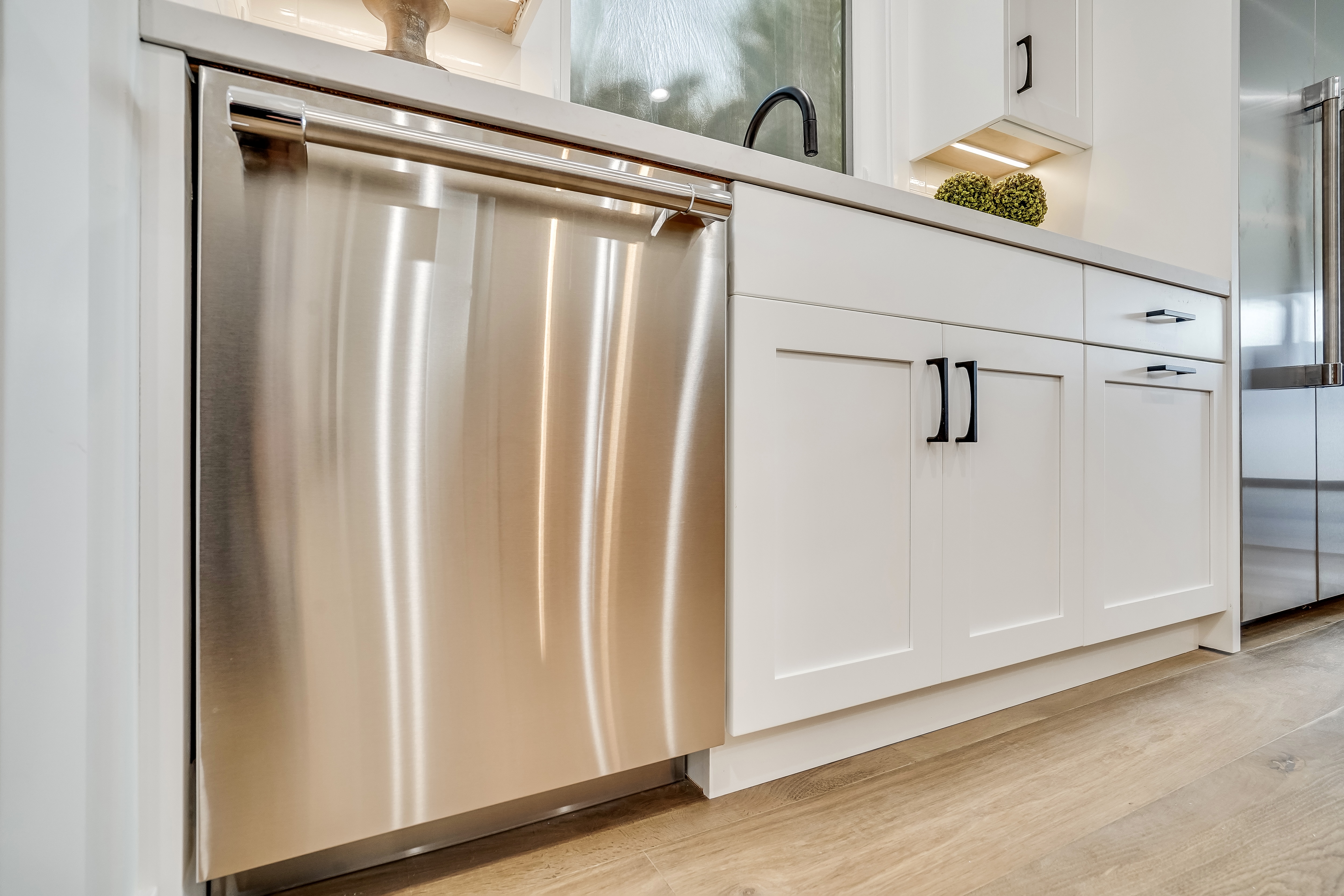 Hero slideshow picture