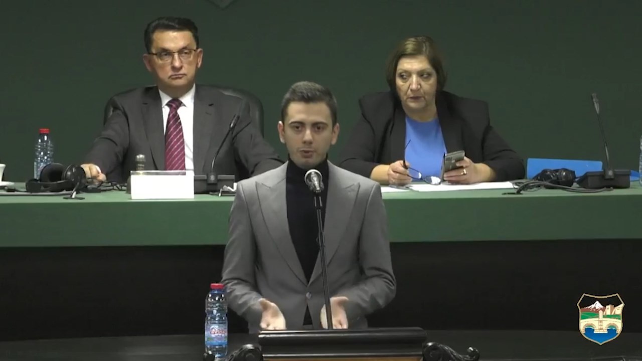 Телевизија 24: Вонредна седница на Град Скопје – се бара решение за ЈСП