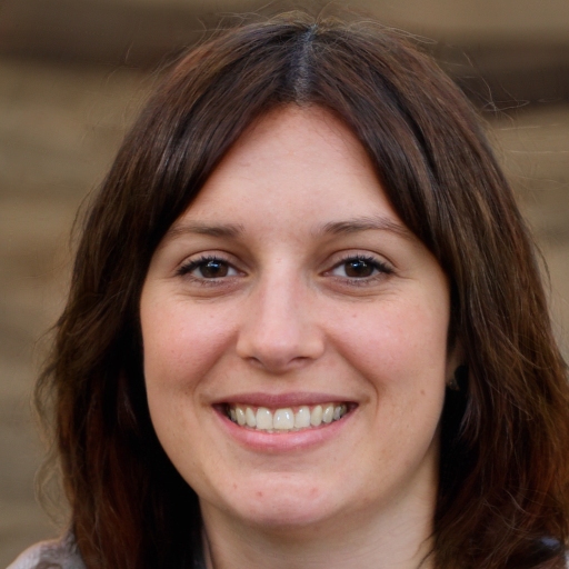Maria Jennings, Business Editor