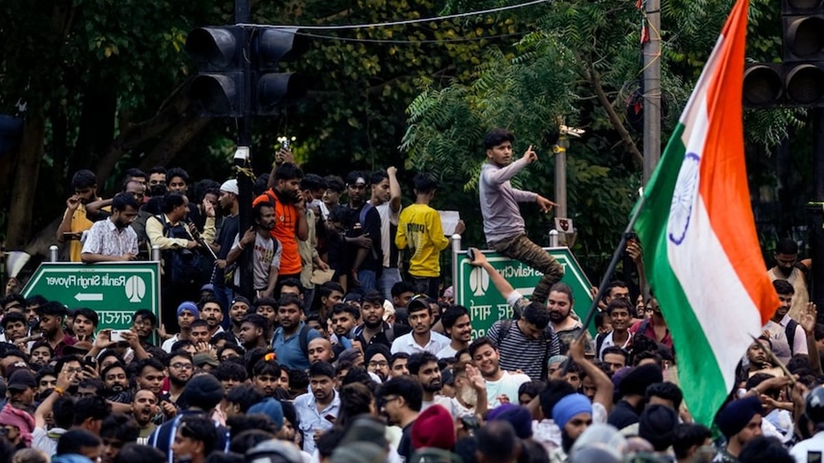 Delhi University faces criticism over protest warning - delhi university protest