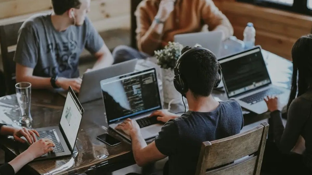 Canadian AI startups gain global edge Canadian AI startups gain global edge - canadian ai