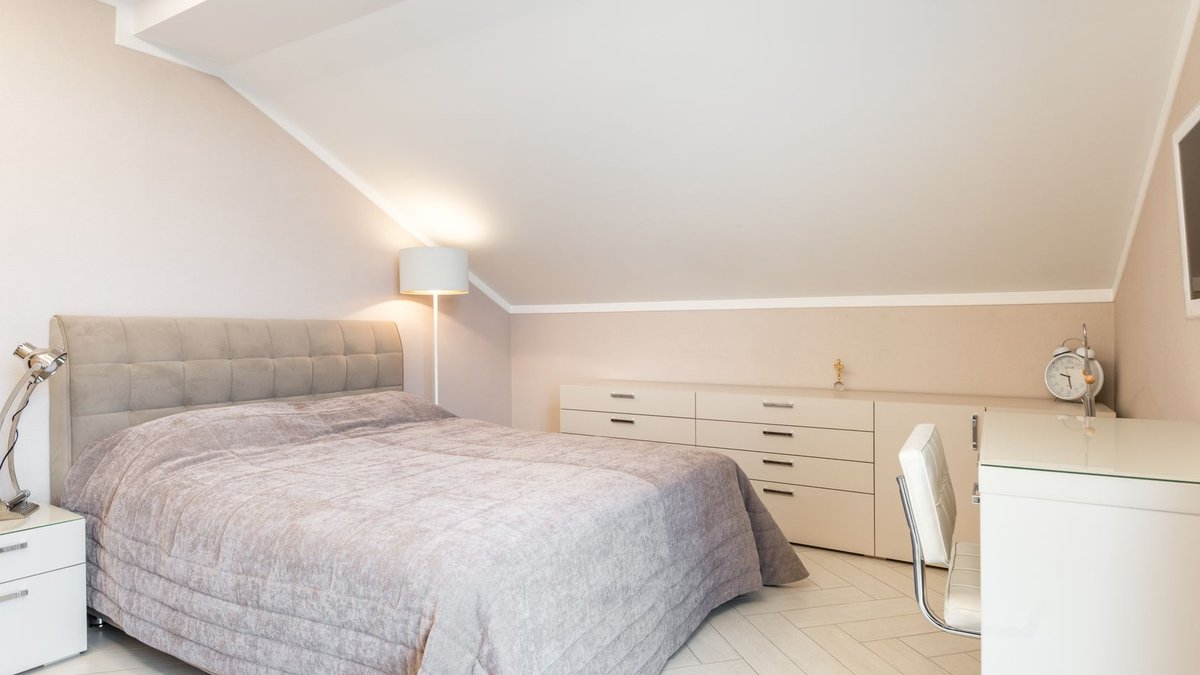 Small loft bedrooms with big impact - loft bedroom