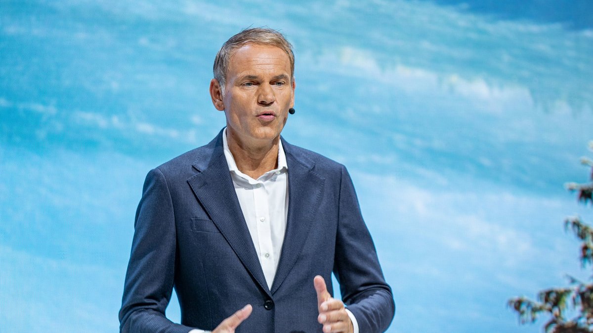 VW boss seeks EU tariffs on Chinese hybrids - eu tariffs