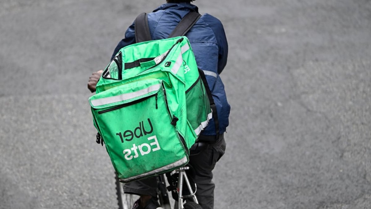 Uber Eats sued over priority delivery fees - uber eats lawsuit