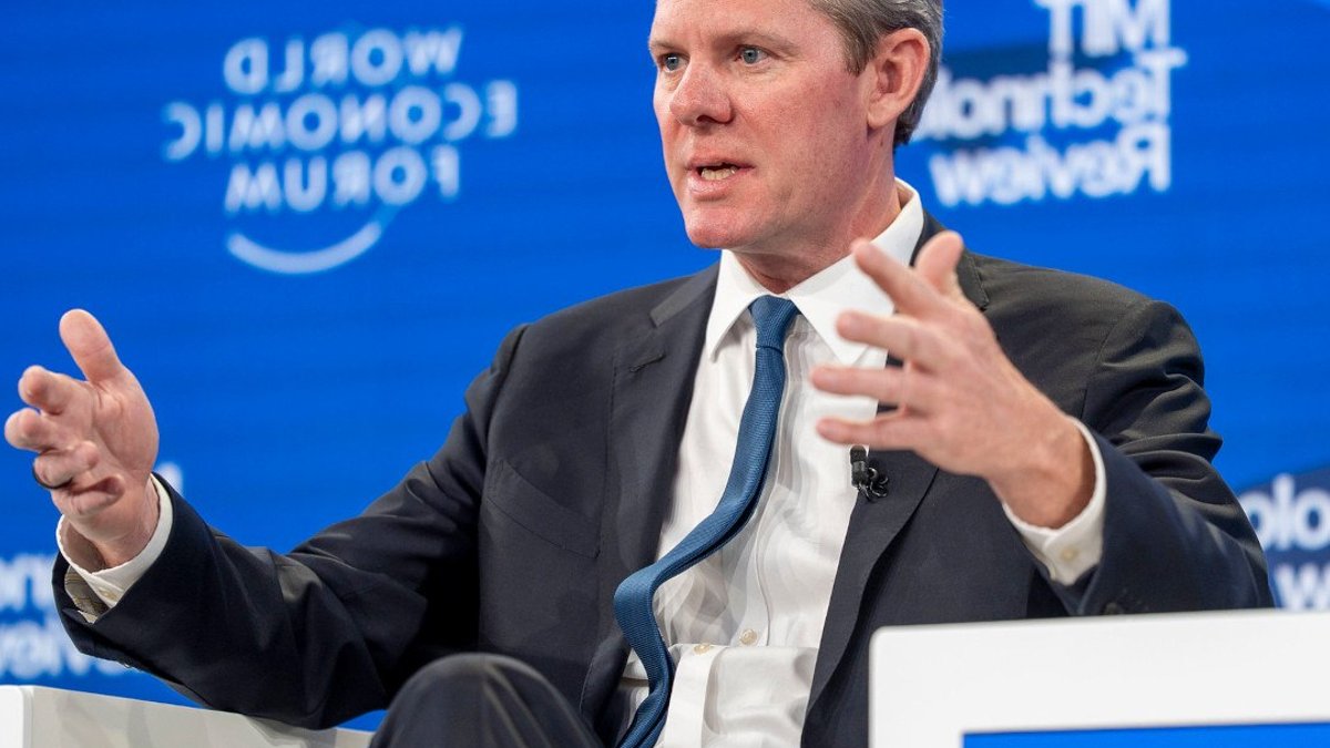 Visa cuts 7% of workforce amid AI pivot Visa cuts 7% of workforce amid AI pivot - visa workforce cuts