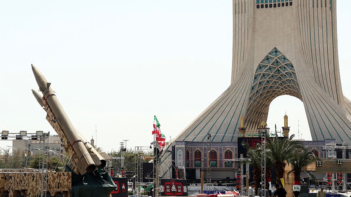 Iran launches missile US and Saudi Arabia retaliate - iran missile attack