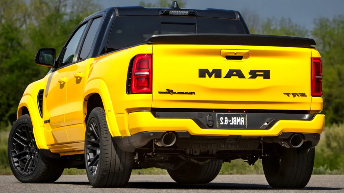 Rumble Bee retains Hemi $97,790 model gets supercharger Rumble Bee retains Hemi $97,790 model gets supercharger - rumble bee