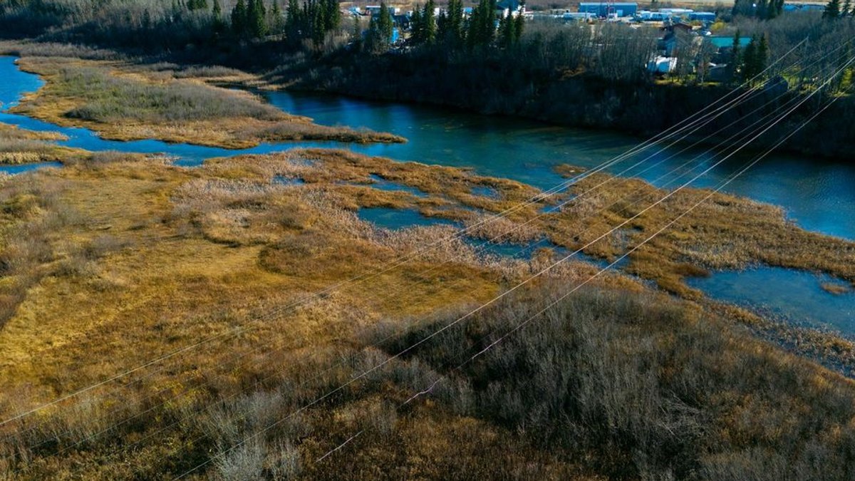 Remote Arctic towns linked by Indigenous fiber network Remote Arctic towns linked by Indigenous fiber network - indigenous fiber network