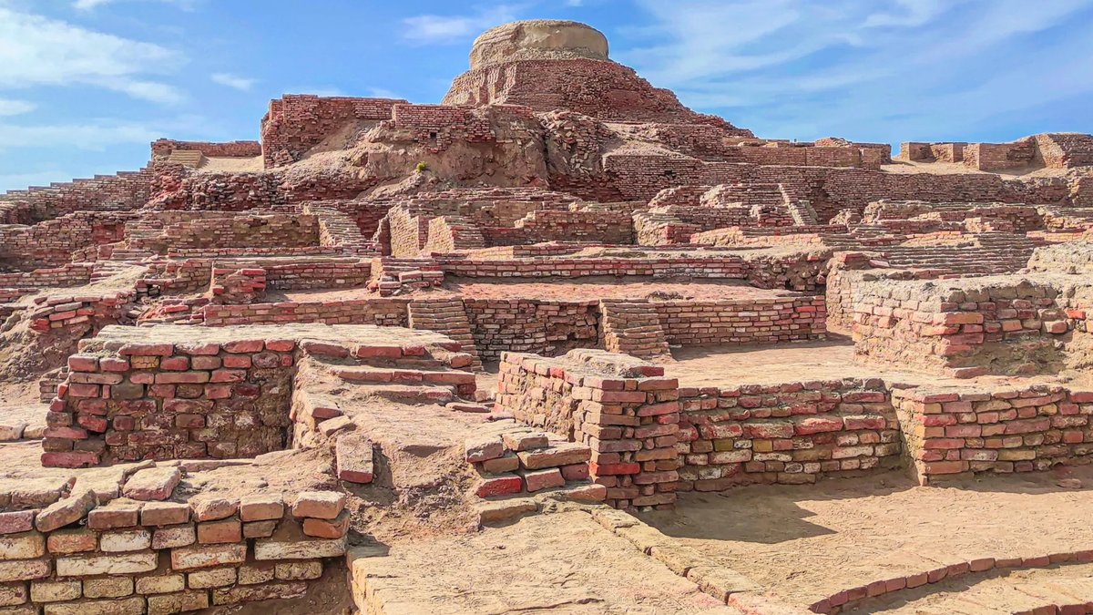 Ancient city defies historical rules Ancient city defies historical rules - mohenjo-daro