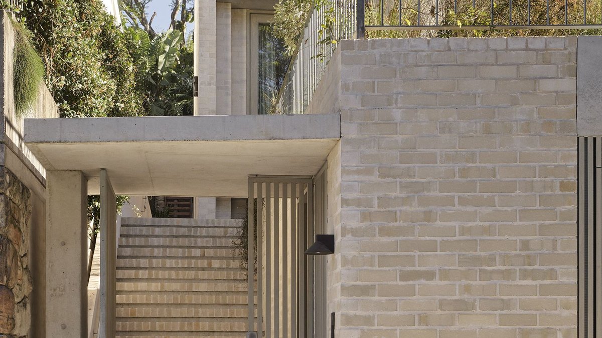 Sydney Home Resembles Large Sculpture - sydney home