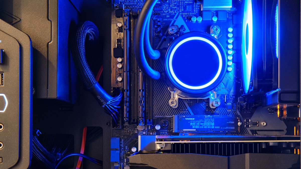 Liquid Cooling Comes to High End Laptops
