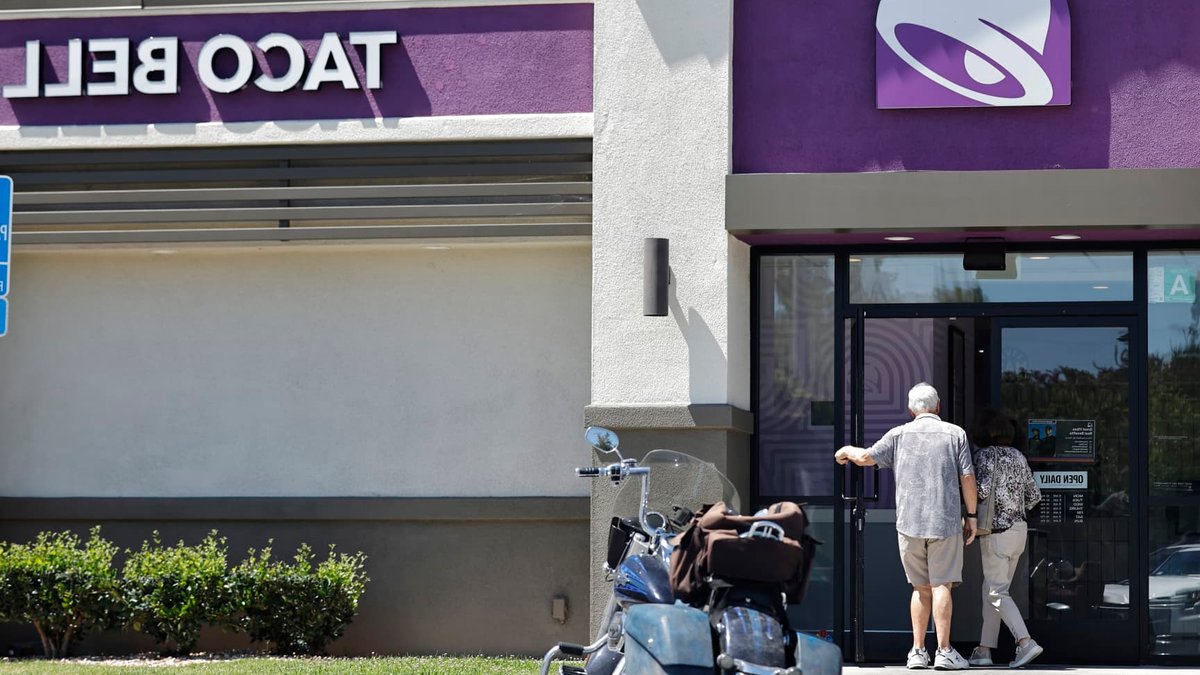 Taco Bell Removes Lettuce Linked to Outbreak - taco bell lettuce outbreak