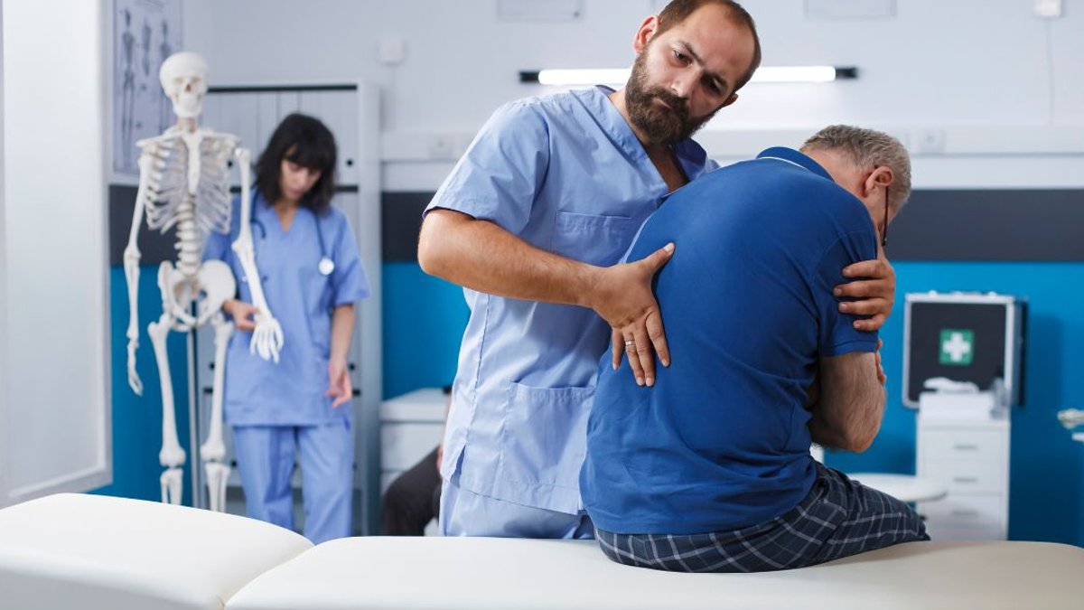 Guide to Spinal Injury Compensation Claims in the UK Guide to Spinal Injury Compensation Claims in the UK - spinal injury claims