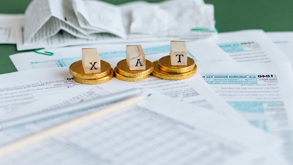 Small business seeks tax rule changes - small business