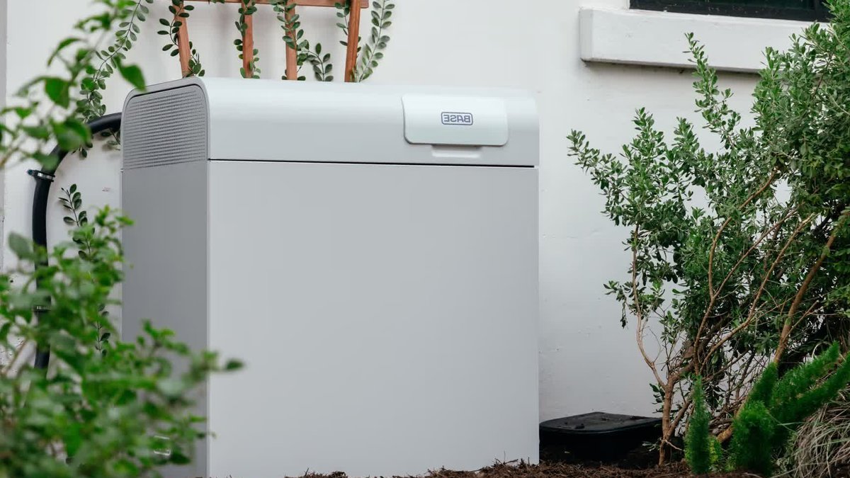 Dell heir and SpaceX alum push home battery storage - home battery storage