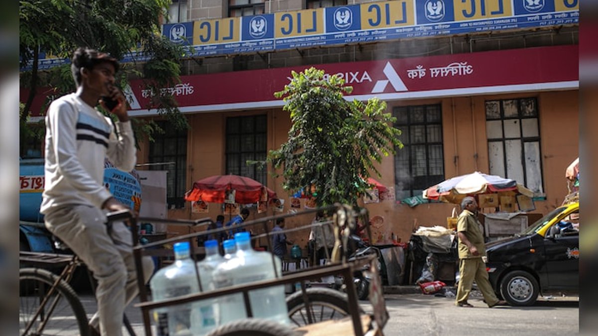 Bankers unaware of LIC’s rapid $3.3bn deal - lic share sale