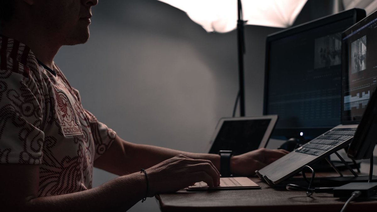 Meta Unveils New AI Coding Assistant Meta Unveils New AI Coding Assistant - ai coding