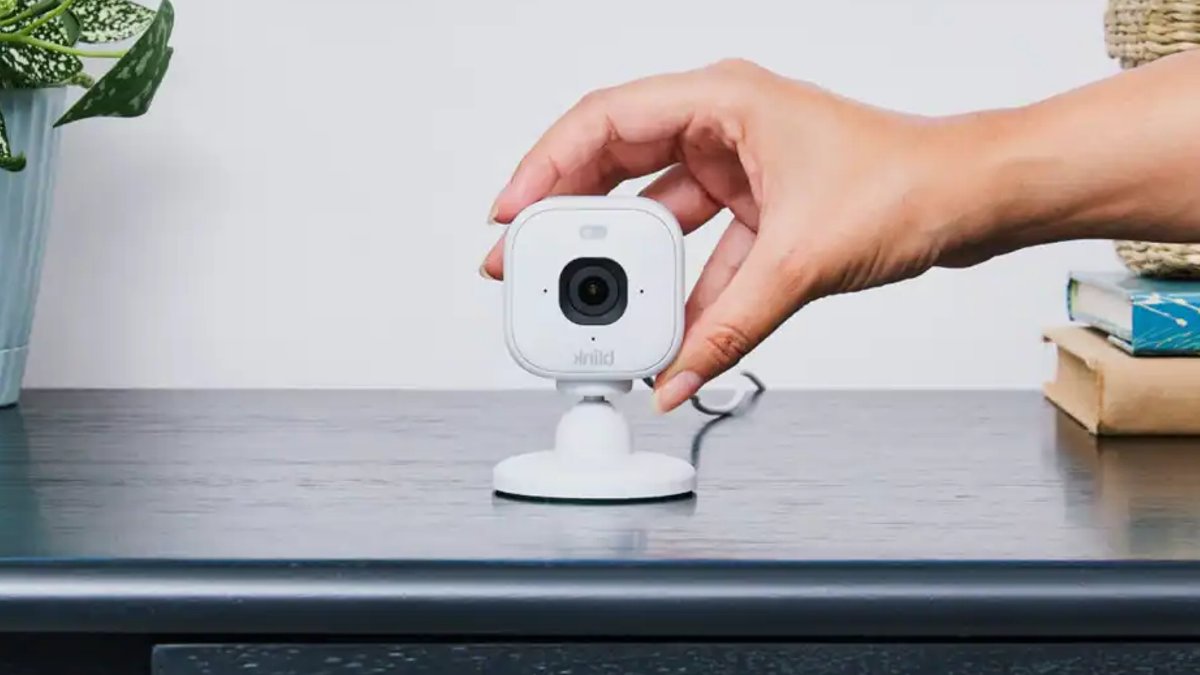 Two Blink Mini 2K+ cameras drop to $38 - blink mini deal