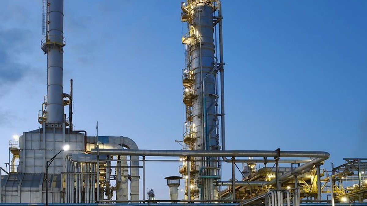 Oman’s Refinery Output Falls 5.1% in H1 2026 Oman’s Refinery Output Falls 5.1% in H1 2026 - oman refinery output