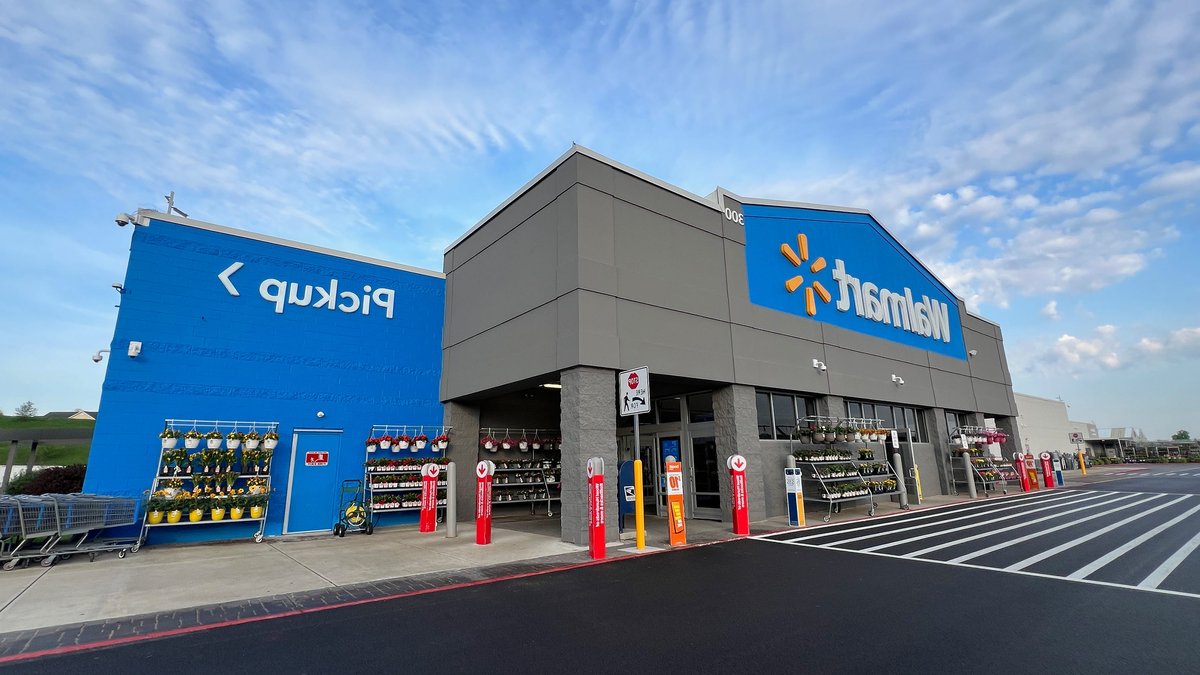 Walmart Bets Big on Electric Vehicle Charging Walmart Bets Big on Electric Vehicle Charging - walmart ev chargers