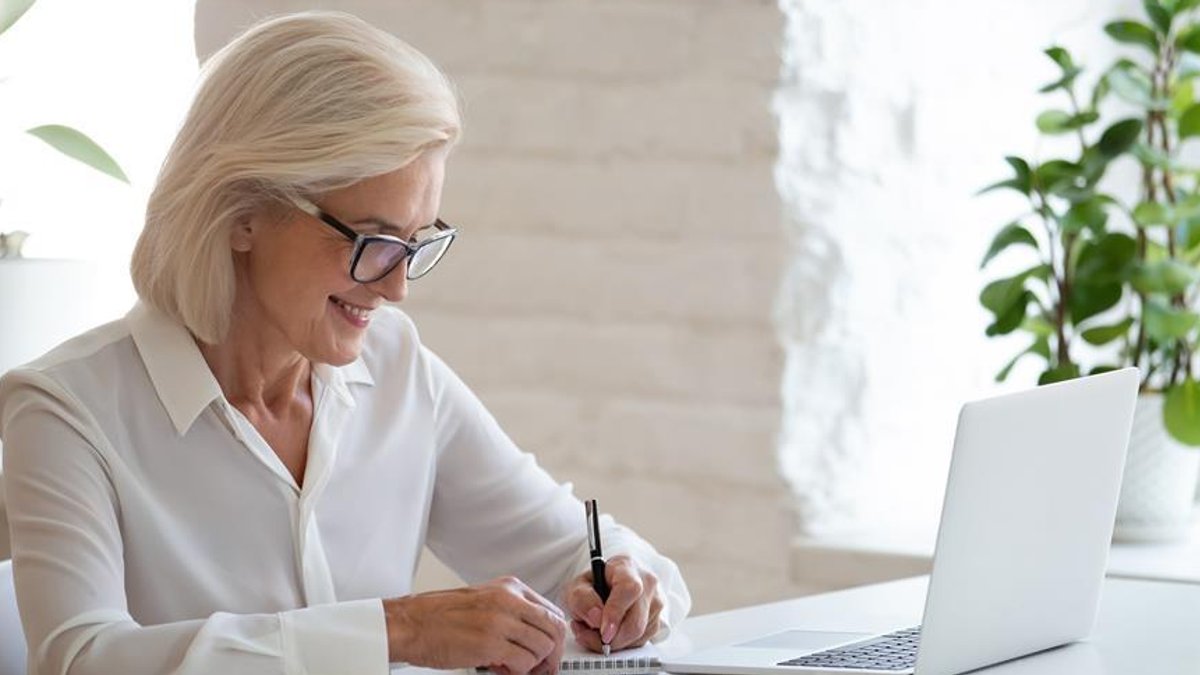 Insurance sector proves it is never too late Insurance sector proves it is never too late - insurance sector