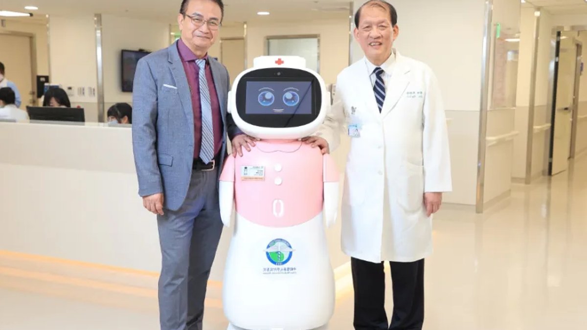 CMUH robot priced below nursing costs CMUH robot priced below nursing costs - care robot