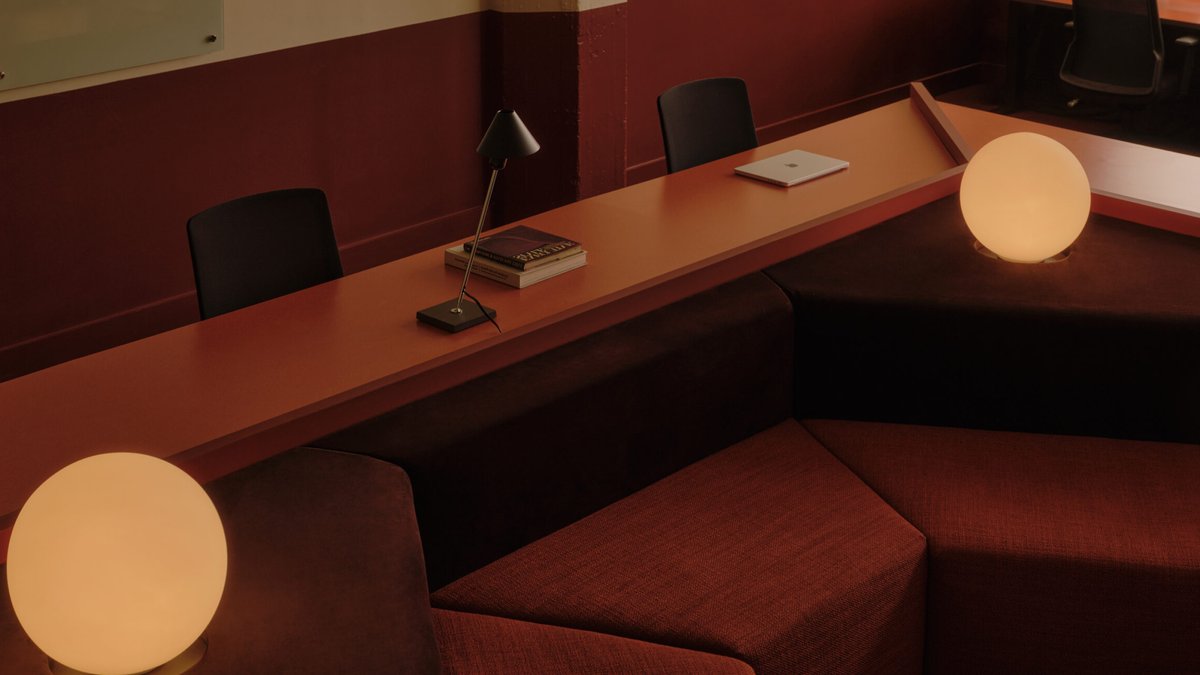 Float Studio designs retrofuturist office for Antiwork Float Studio designs retrofuturist office for Antiwork - retrofuturist office