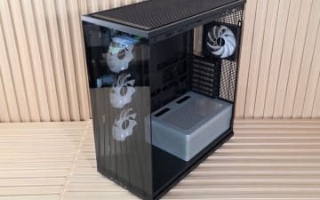 Mid-tower case offers premium features at low cost
