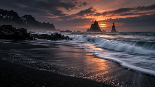 Black Sand Beach — Laptop Wallpaper wallpaper