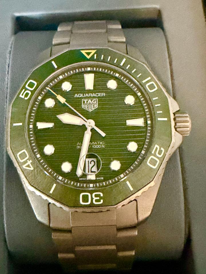 TAG Heuer Aquaracer 300M Professional 300 In box with papers
