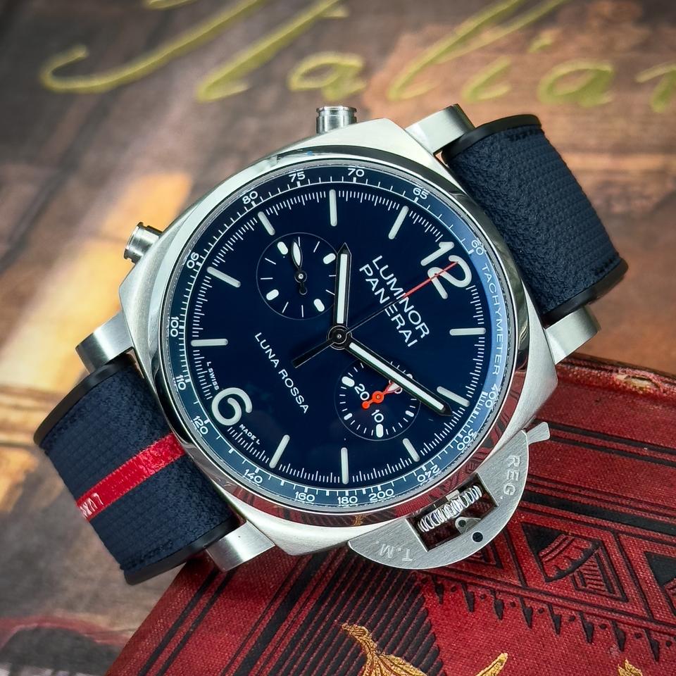 Panerai Luminor Luna Rossa Chrono Luna Rossa Pam01303 Pam 1303 Limited Edition sunburst blue dial — photo 3