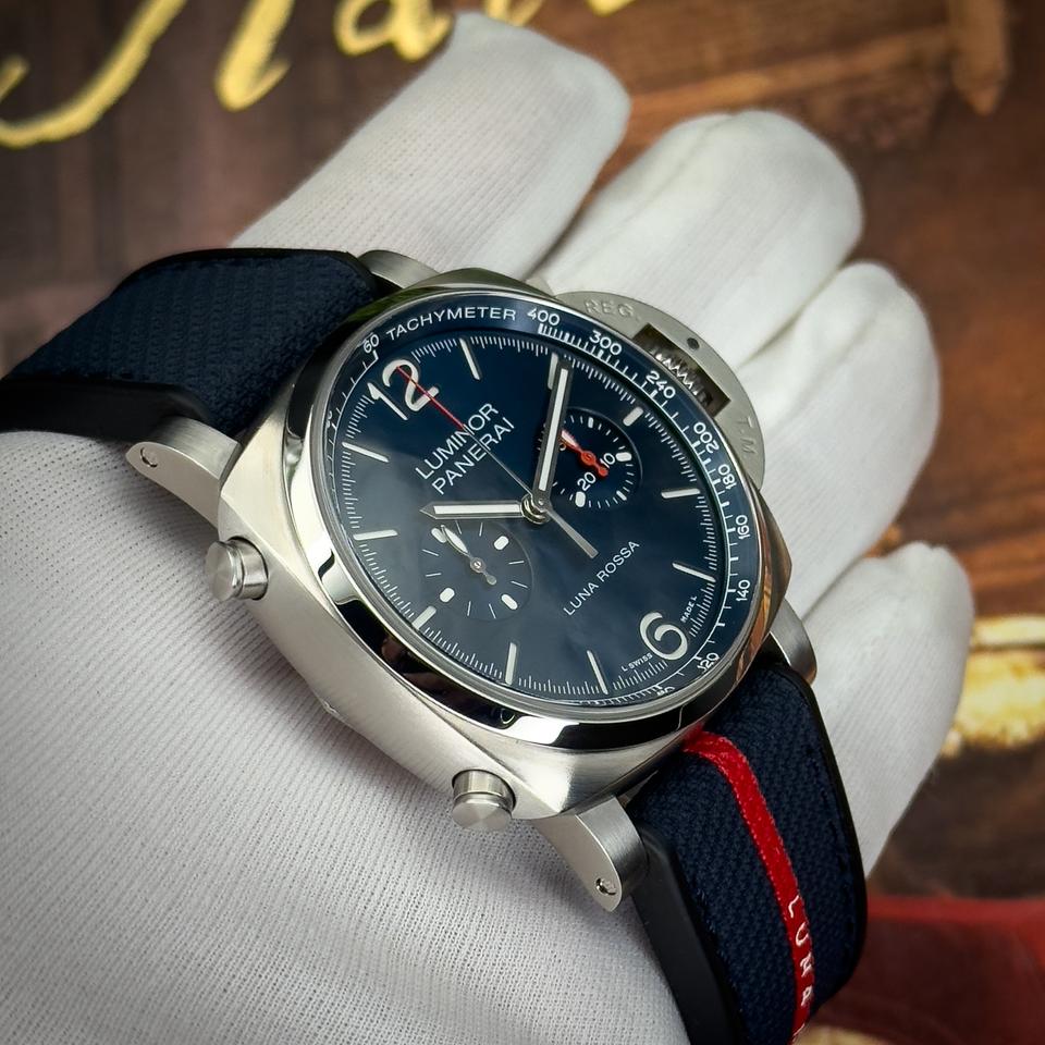 Panerai Luminor Luna Rossa Chrono Luna Rossa Pam01303 Pam 1303 Limited Edition sunburst blue dial — photo 6