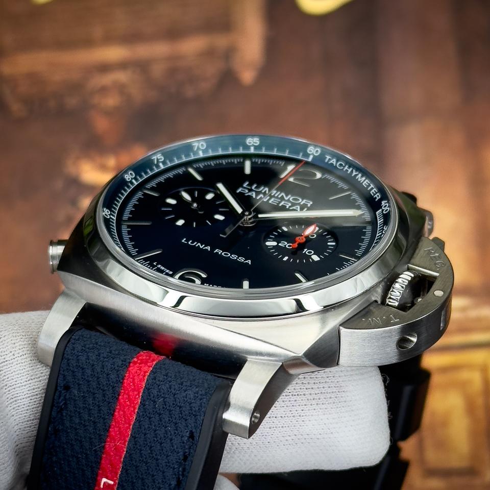 Panerai Luminor Luna Rossa Chrono Luna Rossa Pam01303 Pam 1303 Limited Edition sunburst blue dial — photo 7