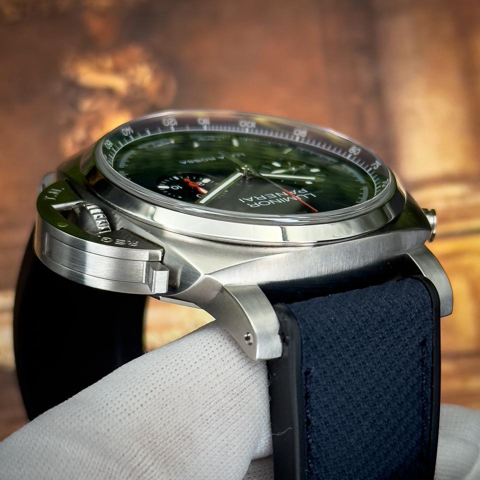 Panerai Luminor Luna Rossa Chrono Luna Rossa Pam01303 Pam 1303 Limited Edition sunburst blue dial — photo 9