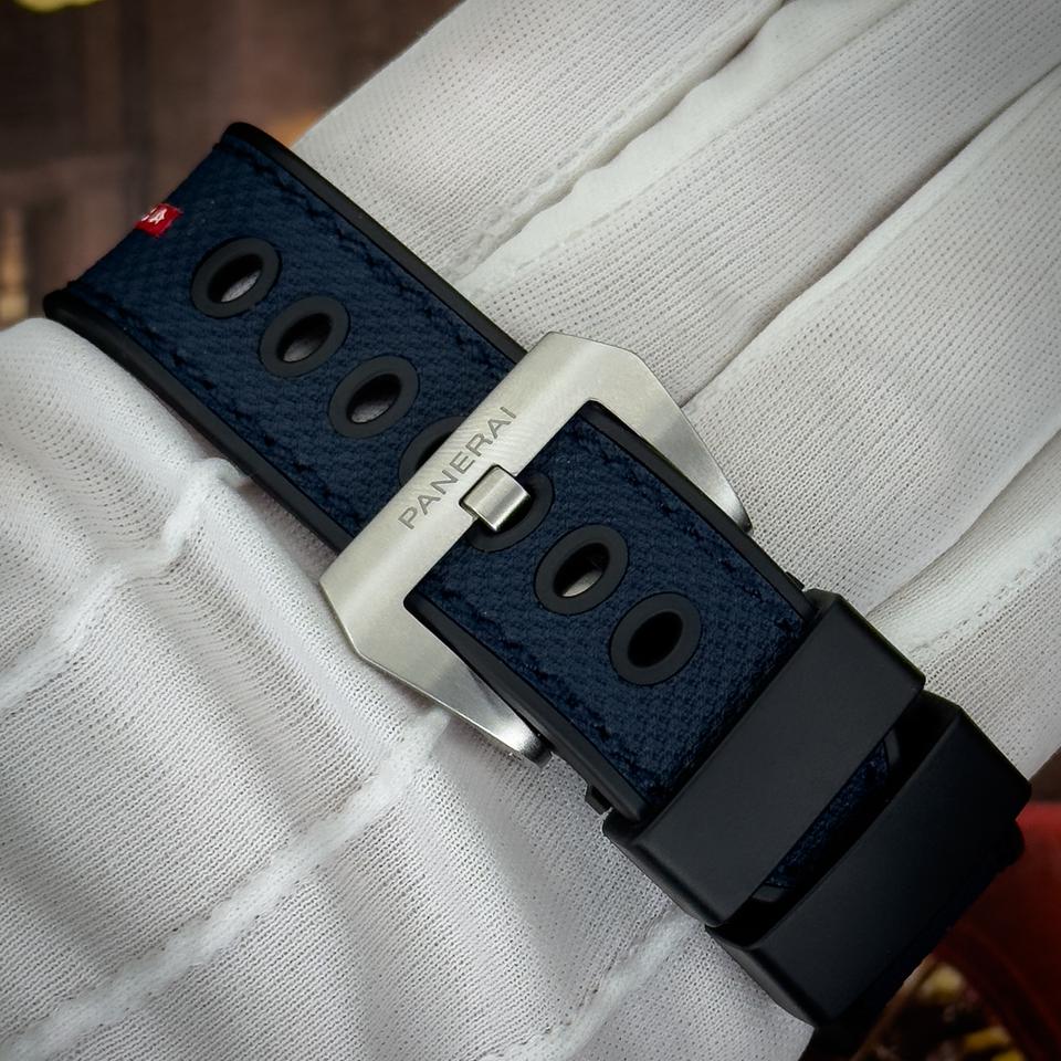 Panerai Luminor Luna Rossa Chrono Luna Rossa Pam01303 Pam 1303 Limited Edition sunburst blue dial — photo 14