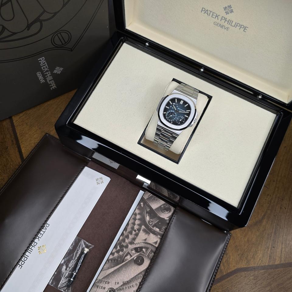 Patek Philippe Nautilus 5712A | Mint Condition | B&amp;P — photo 2