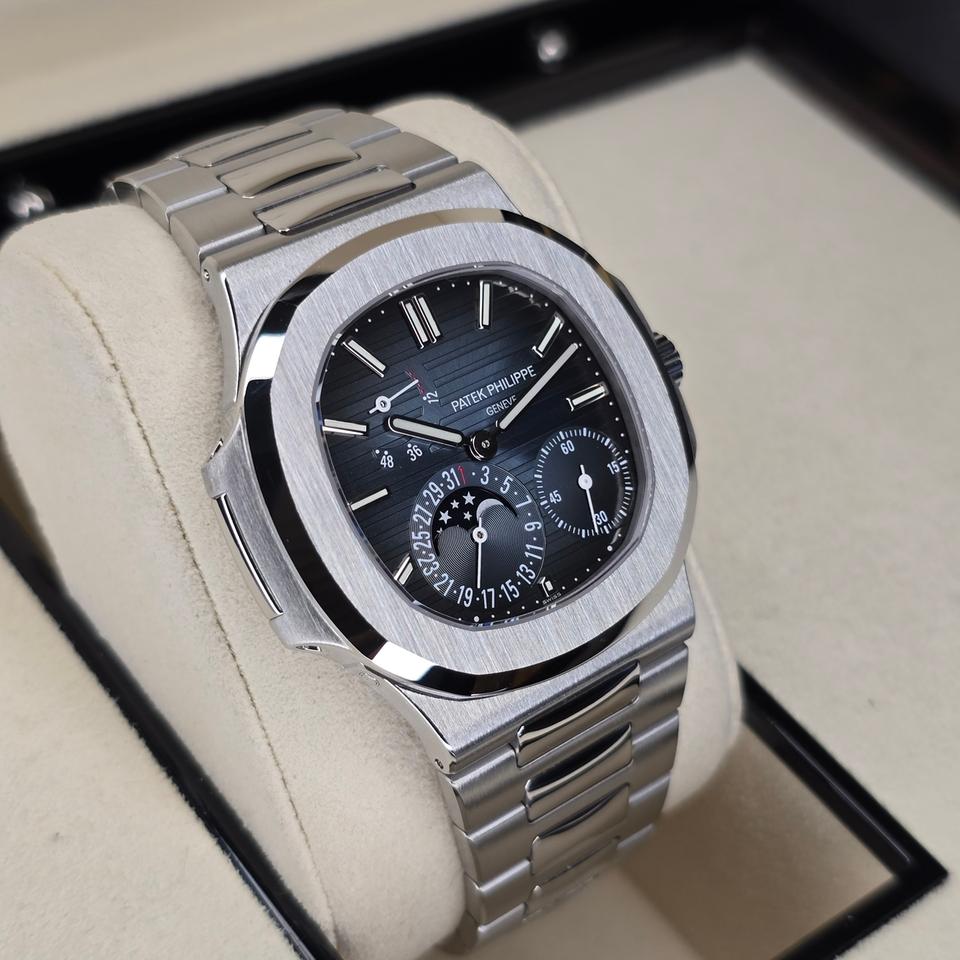 Patek Philippe Nautilus 5712A | Mint Condition | B&amp;P — photo 7