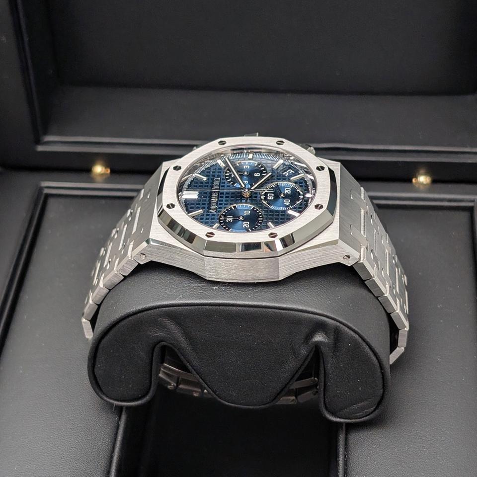 Audemars Piguet Royal Oak Chronograph Blue Dial 41mm 2024 — photo 5