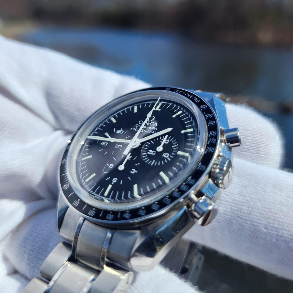 Omega Speedmaster Professional Moonwatch Complete Sapphire Sandwich MSRP $6,350 — photo 6