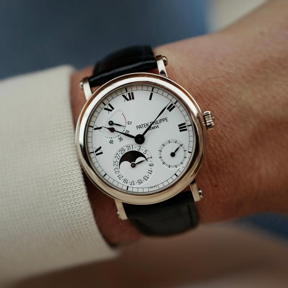 Patek Philippe Annual Calendar White Gold Annual Calendar 5054G — photo 2