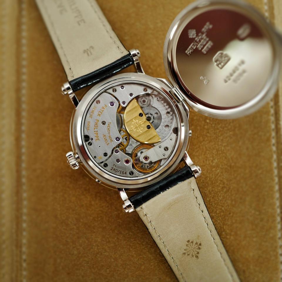 Patek Philippe Annual Calendar White Gold Annual Calendar 5054G — photo 4