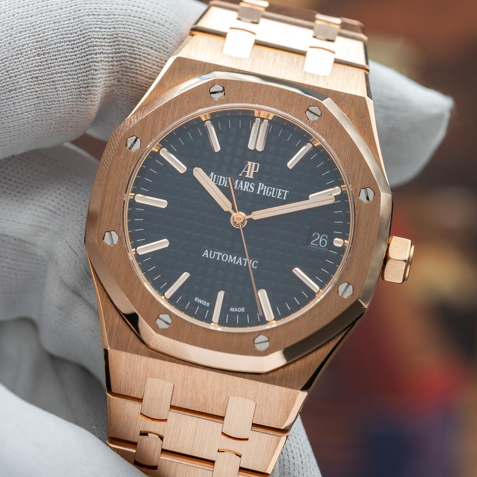 Audemars Piguet Royal Oak Selfwinding 37mm Black Dial — photo 2